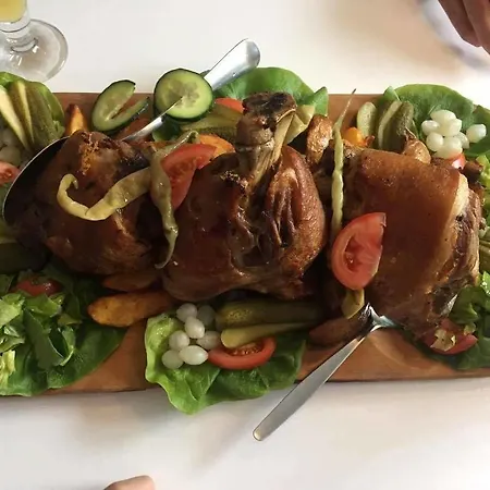 Gasthof Schonblick Hotel Russbach am Pass Gschütt